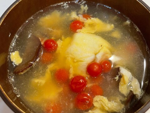 きくらげとトマトの卵スープ